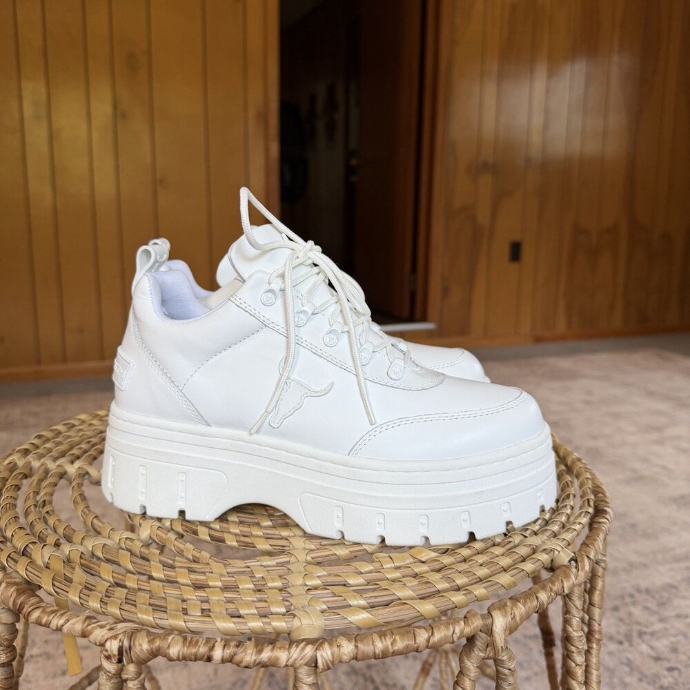 Windsor Smith Chunky Platform Lace-Up Sneakers in White - Picture 2 of 16
